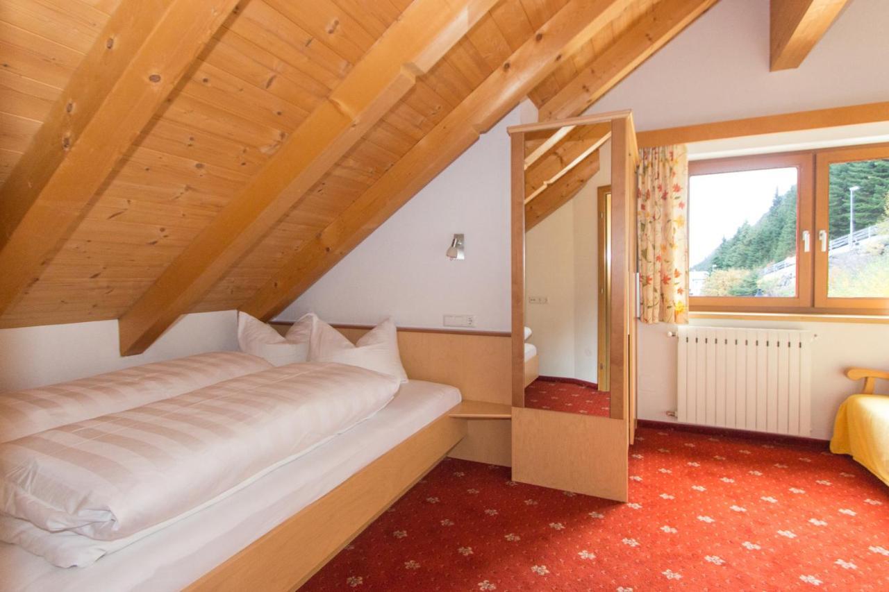 Hotel Garni Foersterheim Ischgl Ngoại thất bức ảnh